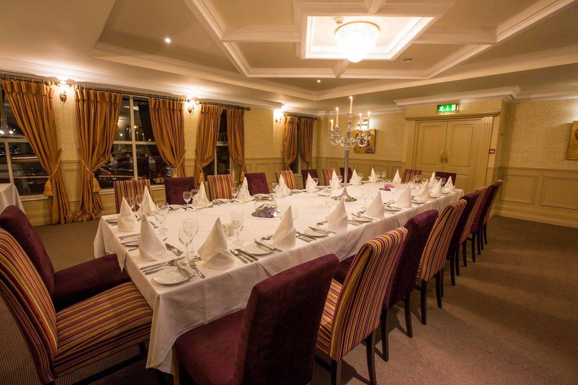 Anner Hotel Thurles Eksteriør bilde